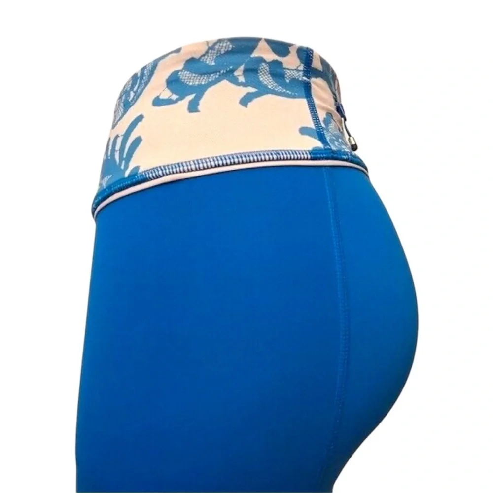 Lululemon Blue Floral Capri Leggings Sz/4